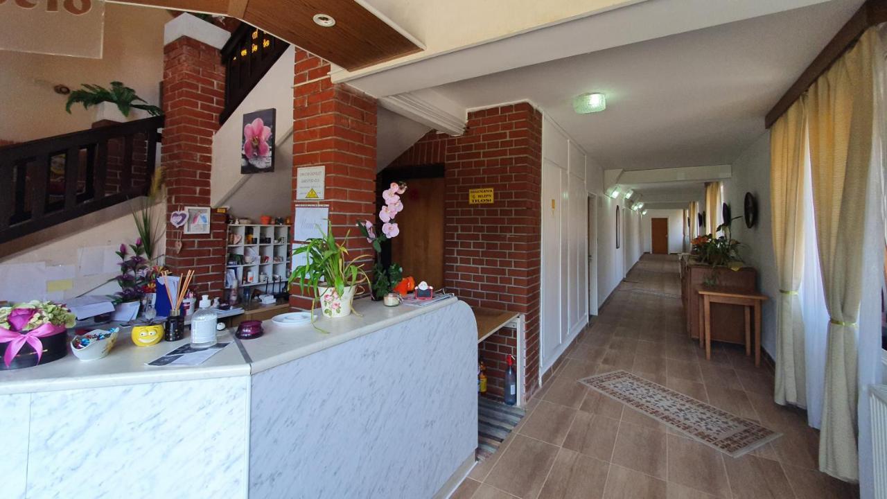 Harmonia Apartmanhaz Балатонлеле Екстериор снимка