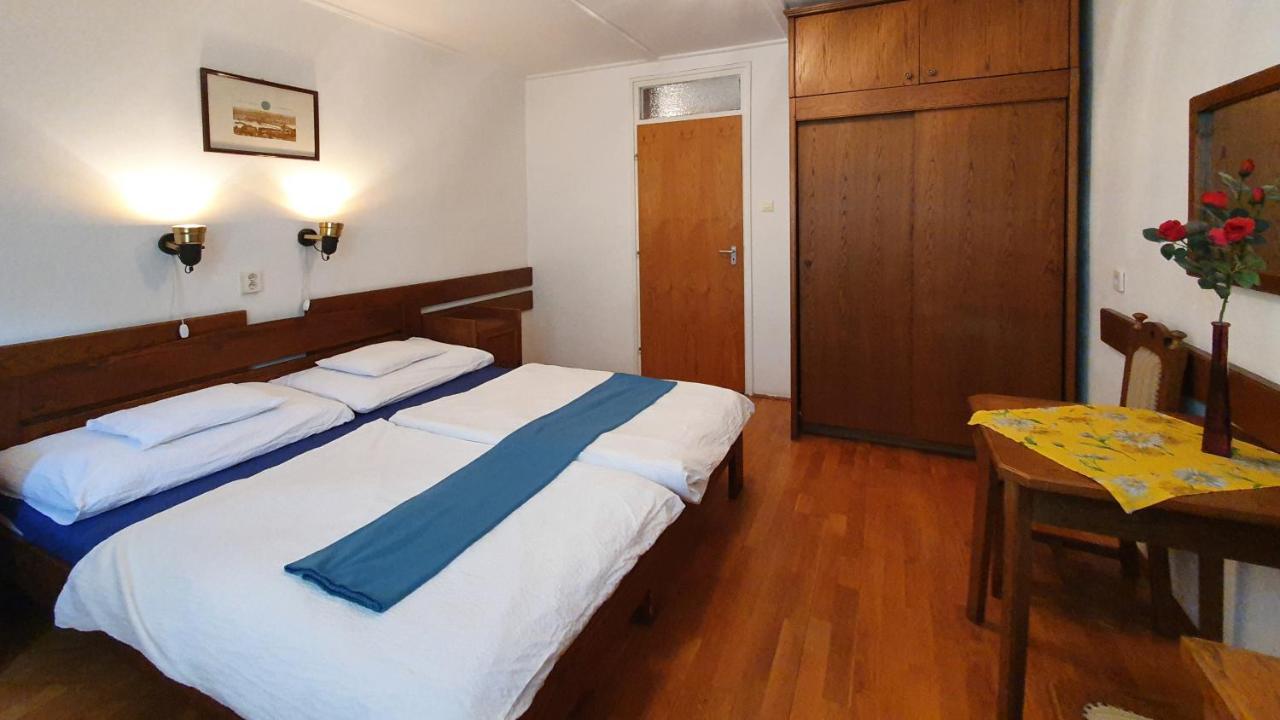 Harmonia Apartmanhaz Балатонлеле Екстериор снимка