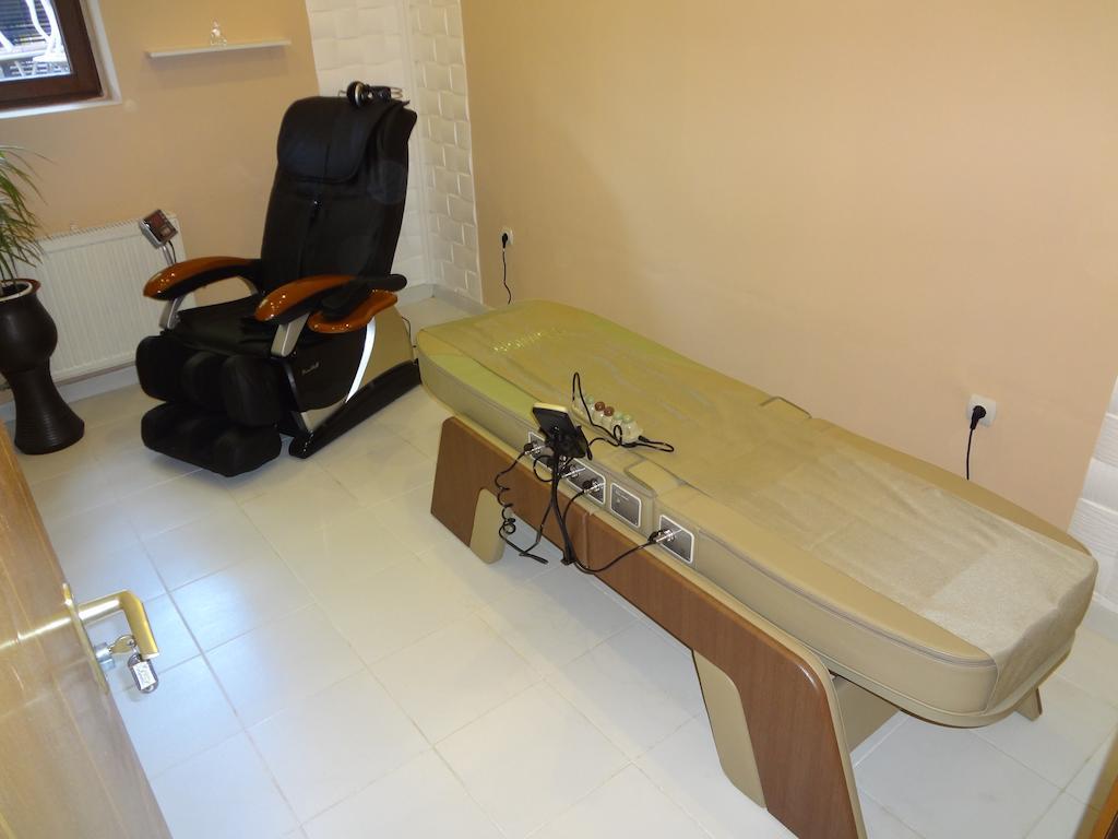 Harmonia Apartmanhaz Балатонлеле Екстериор снимка